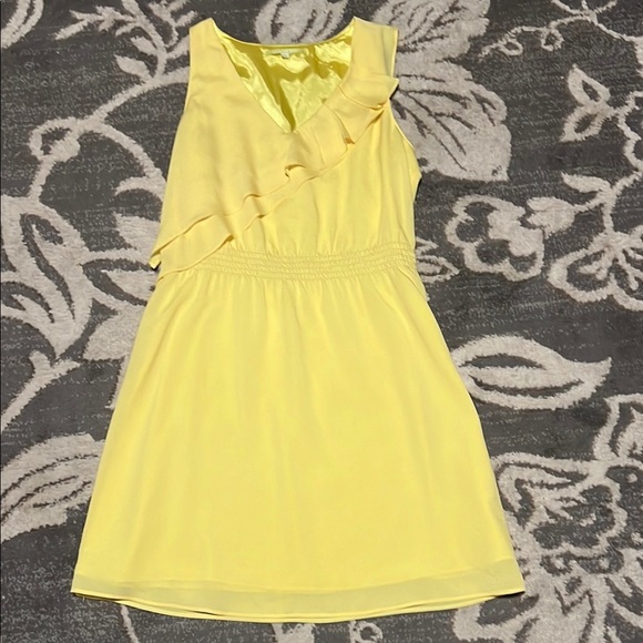 Gianni Bini Yellow Sleeveless Sundress lined. Excellent condition medium - Picture 1 of 4